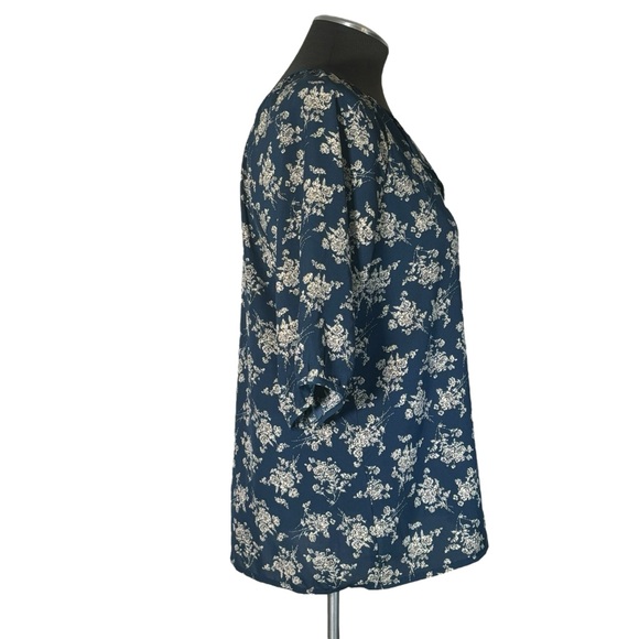 Fun2Fun – Christina Split Neck Floral Blouse – Stitch Fix – Small NWT - Picture 4 of 8